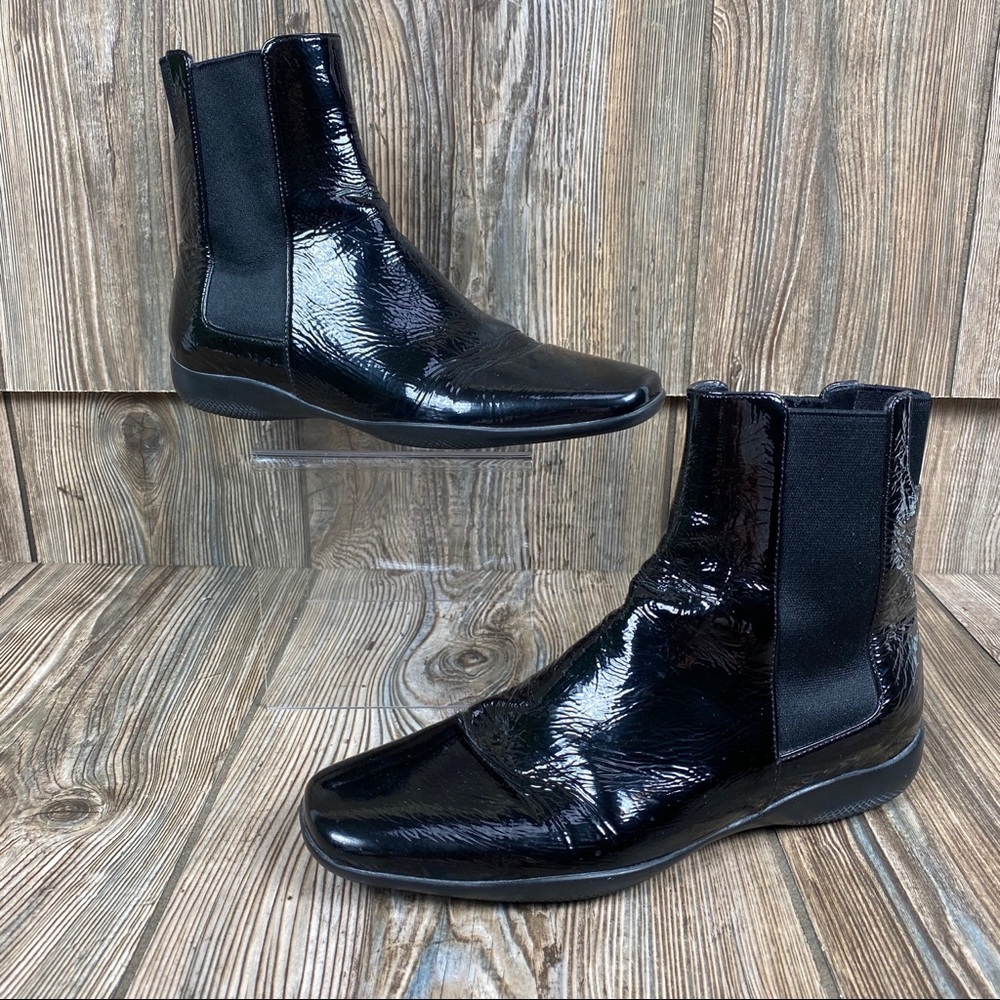 Prada Calzature Donna Black Shiny Chelsea Boots